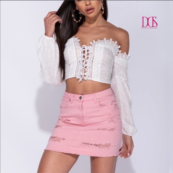 🔥 5 ⭐️ Delilah - White Off Shoulders Crop Top - Picture 6 of 8